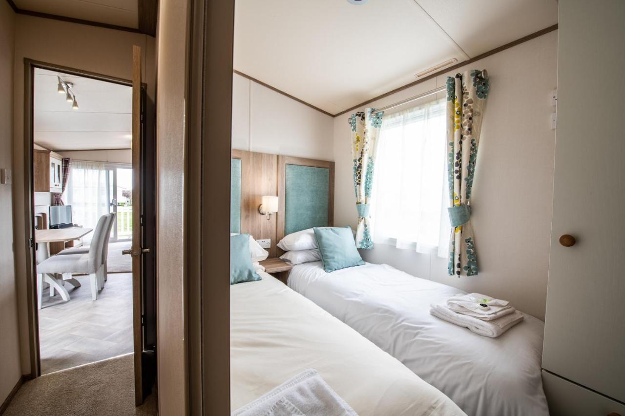 Mersea Island By Away Resorts Колчестер Екстер'єр фото